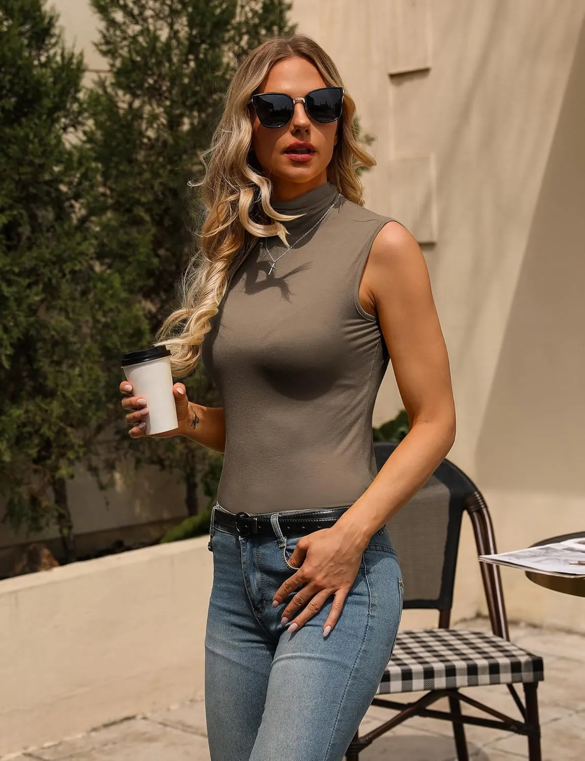 URRU Women's Sleeveless Slim Fit Turtleneck Mock Soft T-Shirt Tank Tops Basic Stretchy Pullover S-XXL